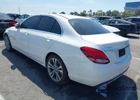 2018 Mercedes-Benz C 300 from USA, damaged, VIN 55SWF4JB7JU271476